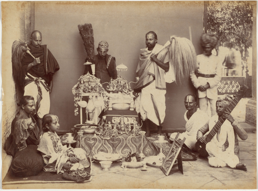 Maharaja of Rewa in Prayer | Cleveland Museum of Art