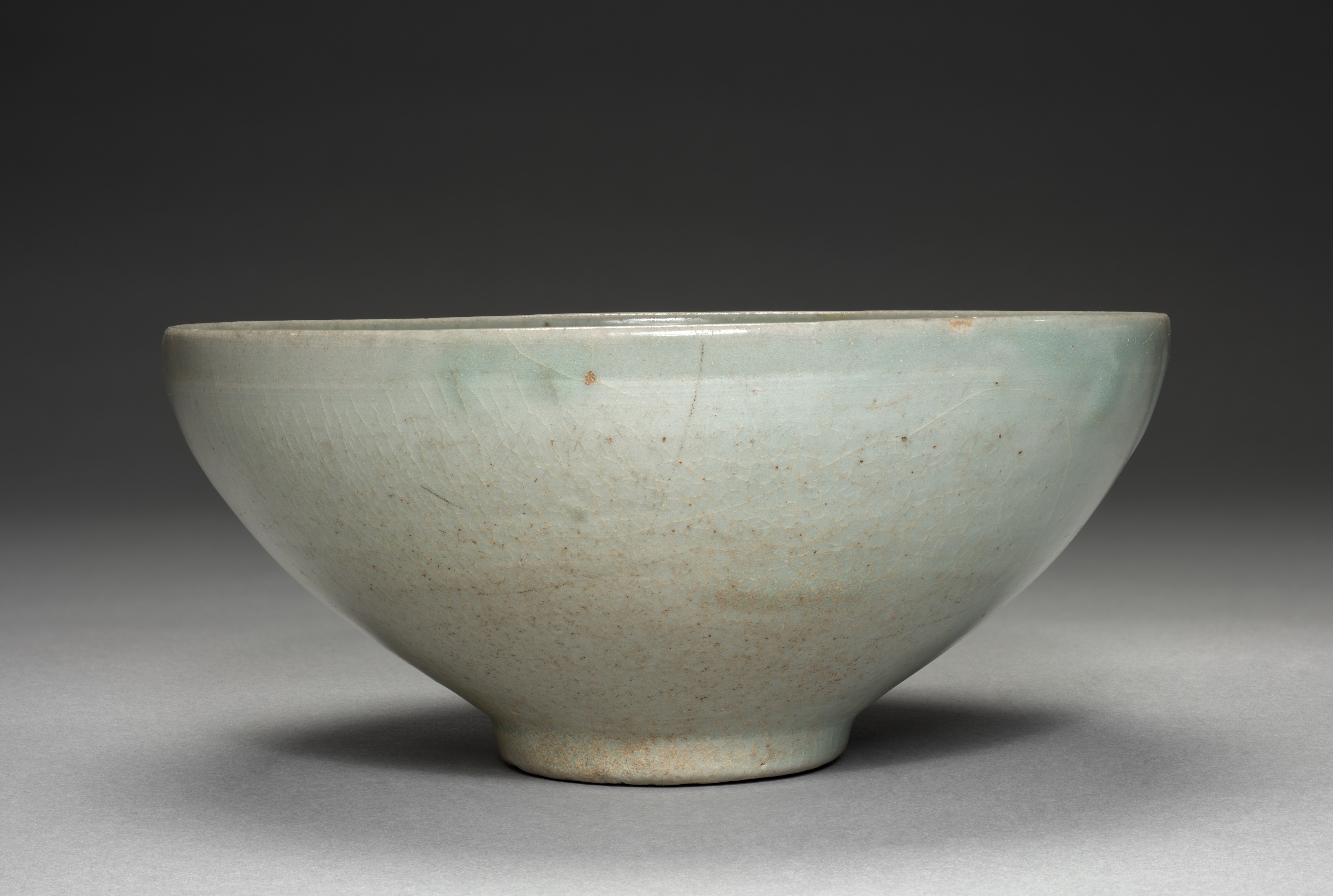 Bowl with Incised Parrot Design