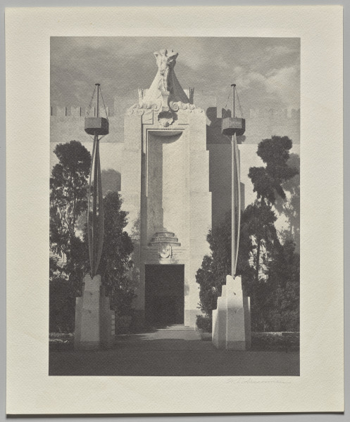 View of Entrance to San Francisco Golden Gate International Exposition, Treasure Island