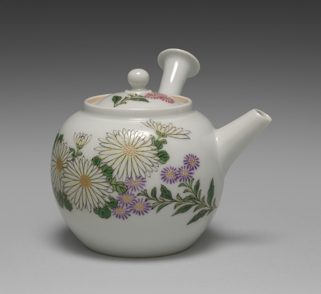 Teapot with Chrysanthemums