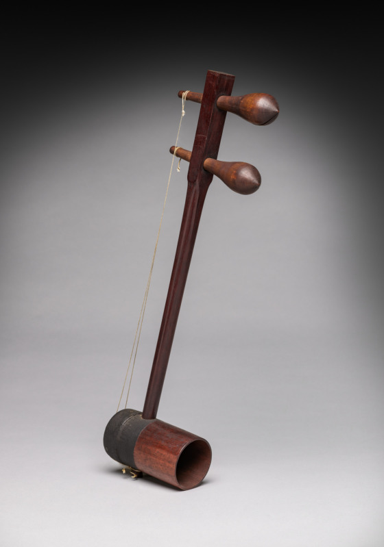 Erxian (TwoStringed Chinese Fiddle) Cleveland Museum of Art