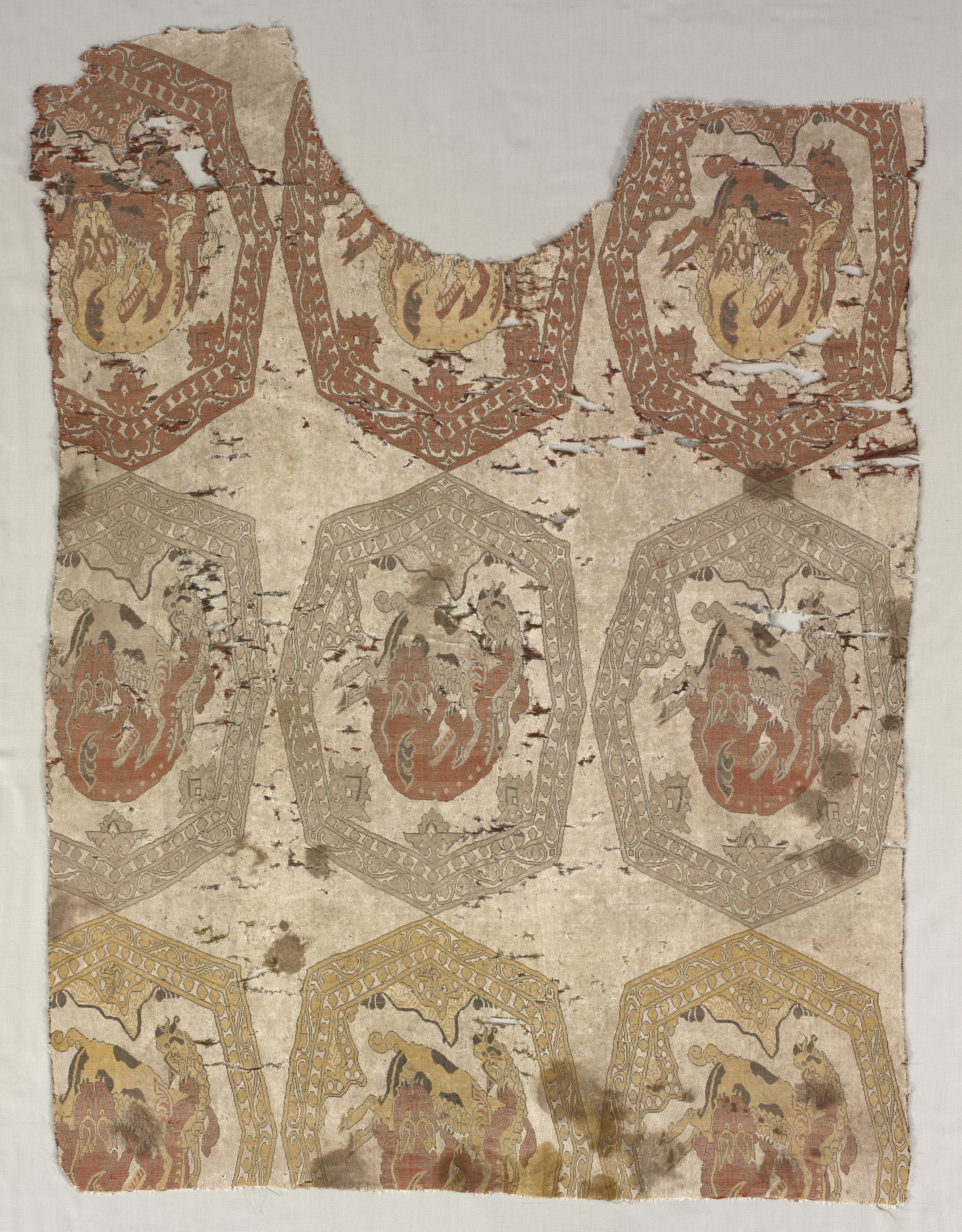 Back of a tunic with lion killing khilin in octagonal medallions