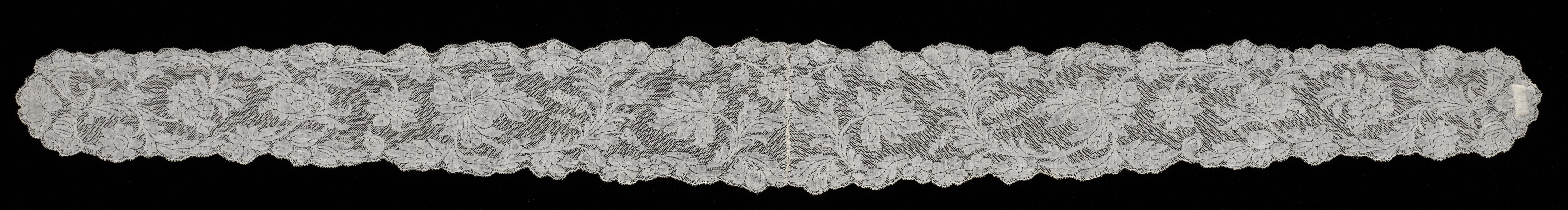 Pair of Bobbin Lace (Valenciennes) Lappets (joined)