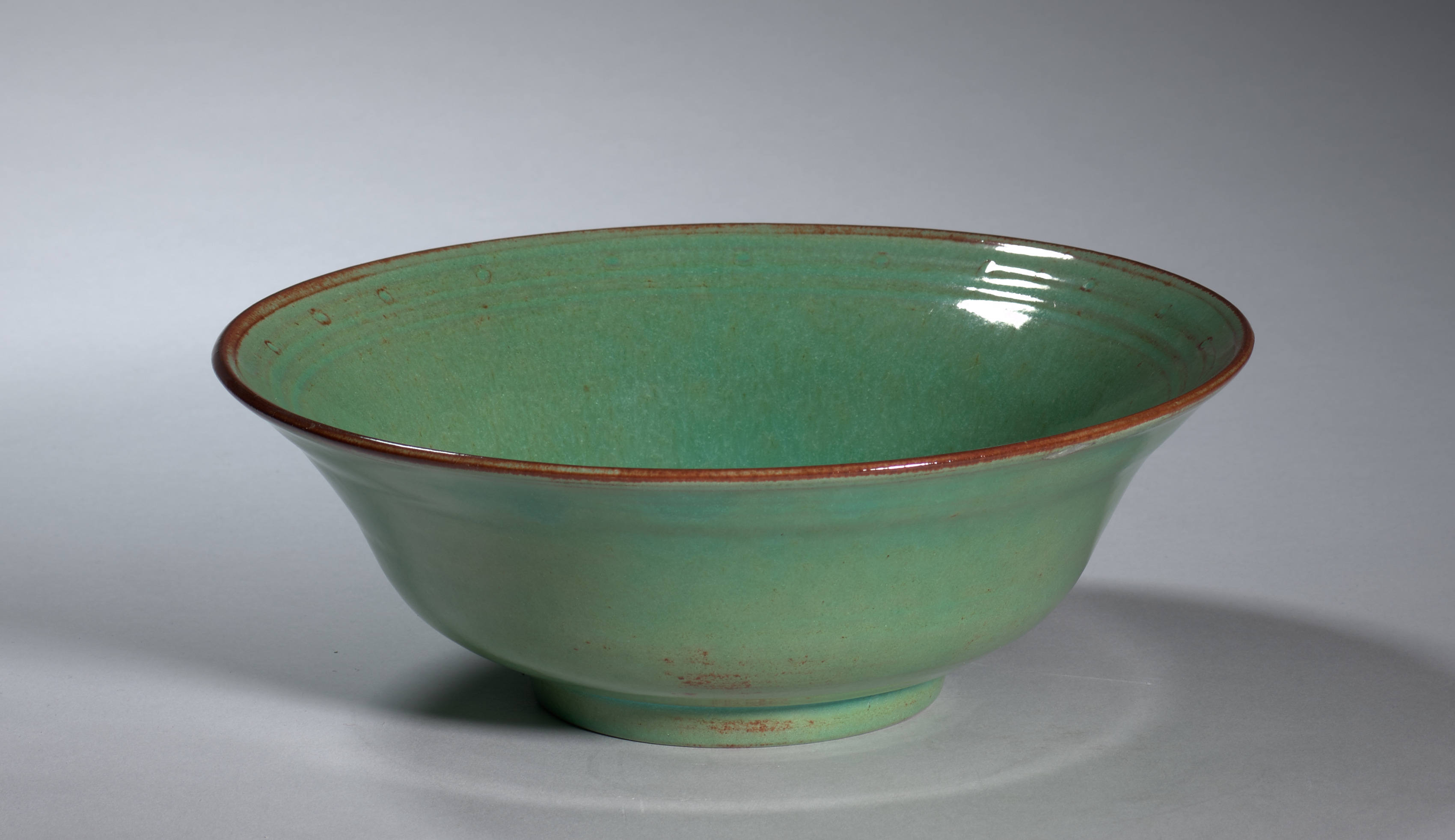 Green Bowl with Red-brown Rim