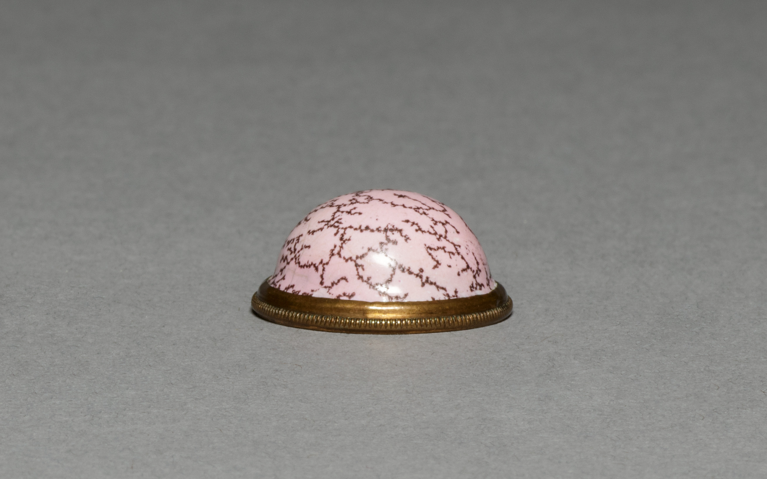 Lid for a Thimble Container