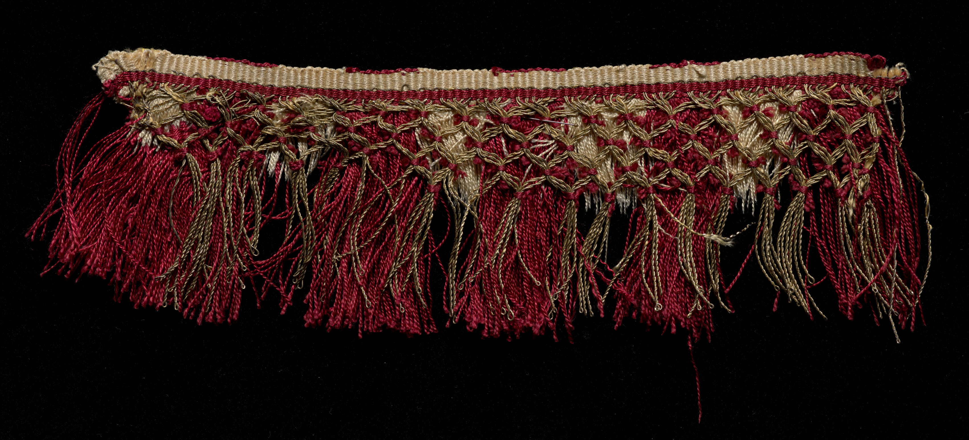 Knotted Lace Edging of Fringe