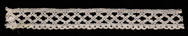 Bobbin Lace Insertion with Edging