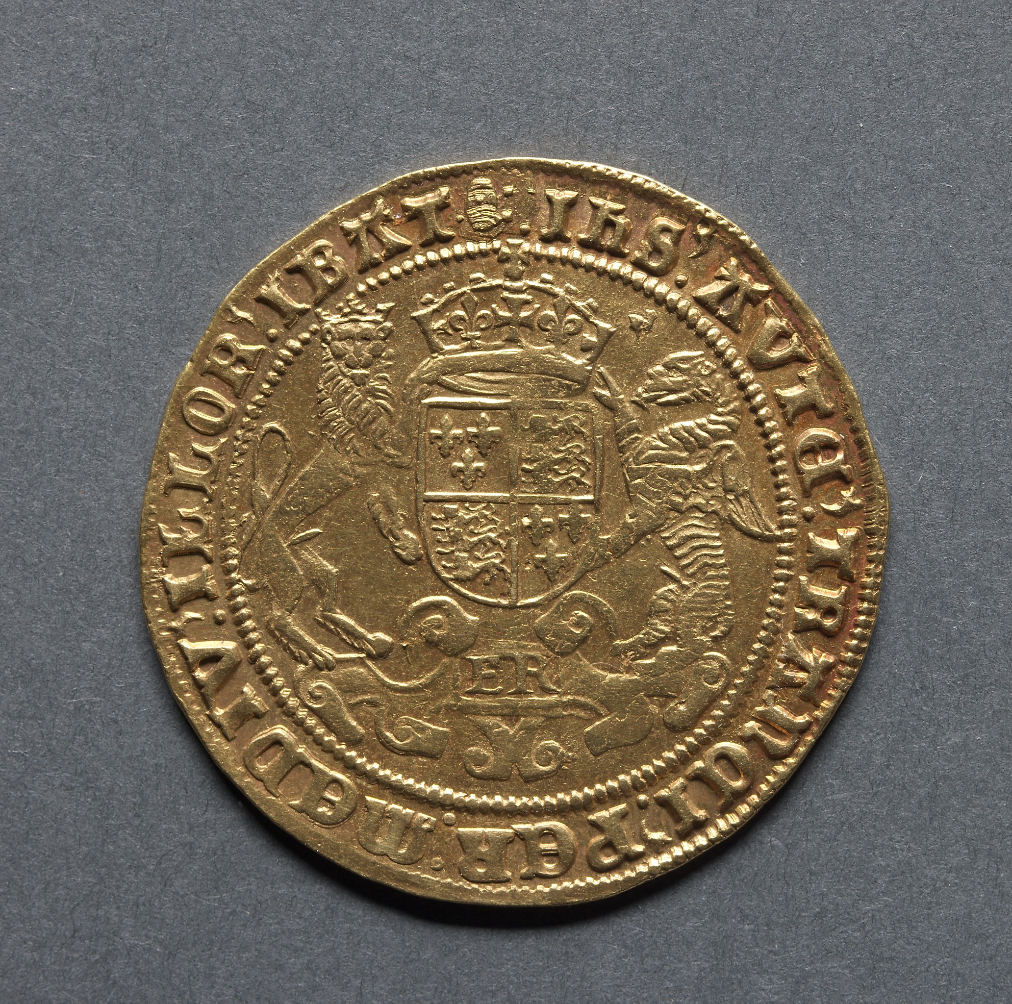 Sovereign of Twenty Shillings: Crowned Shield of Royal Arms (reverse)