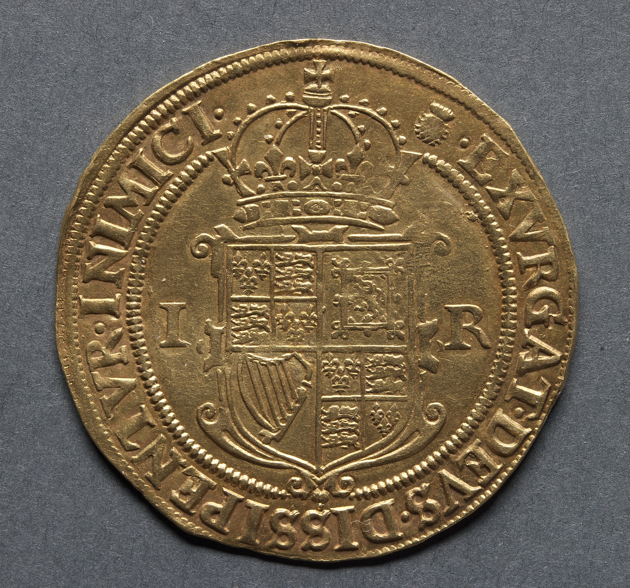 Sovereign: Crowned Shield with arms of England, Scotland, and Ireland (reverse)