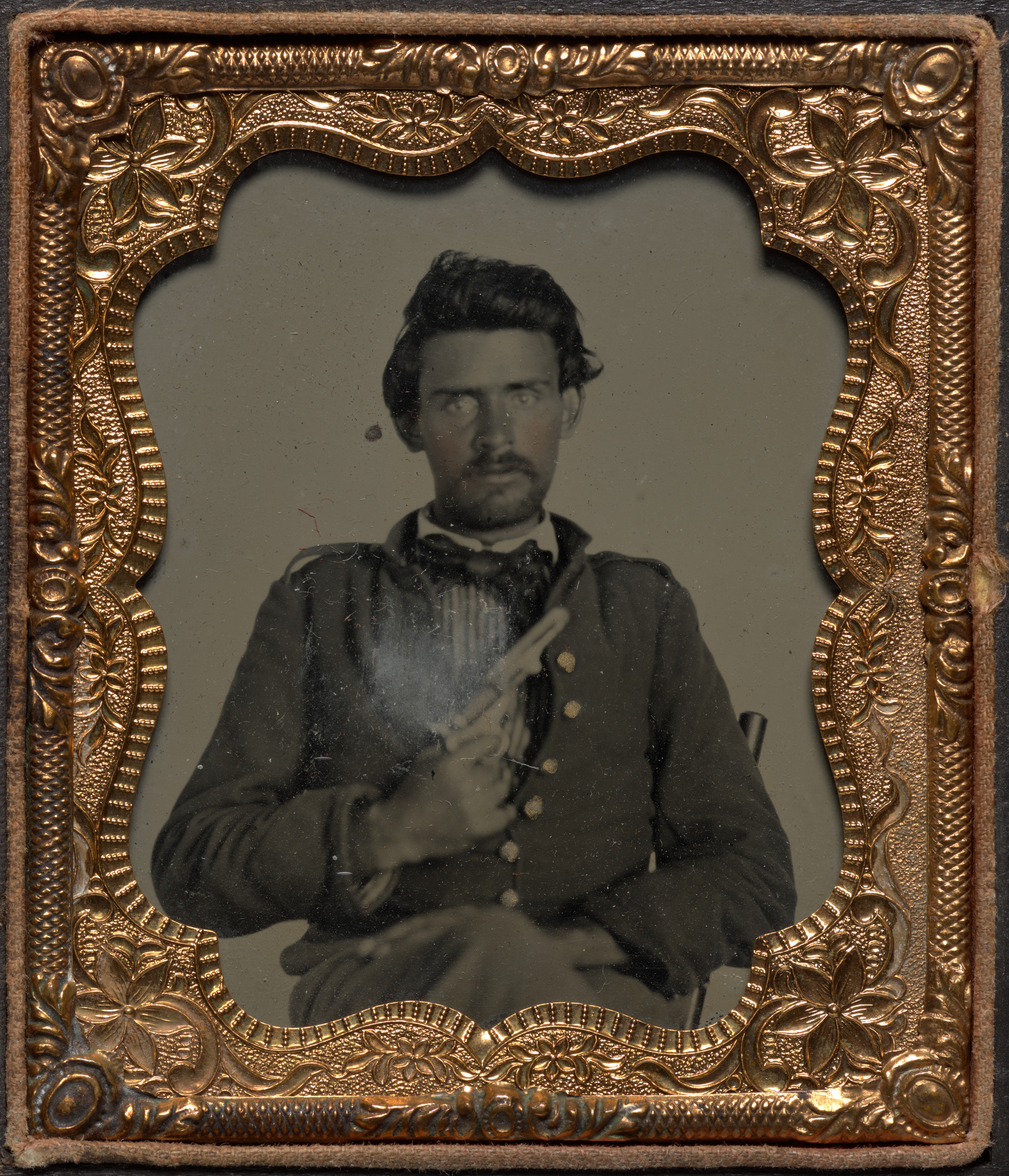 Ohio Civil War soldier Hanson J. Cochran with Colt revolver
