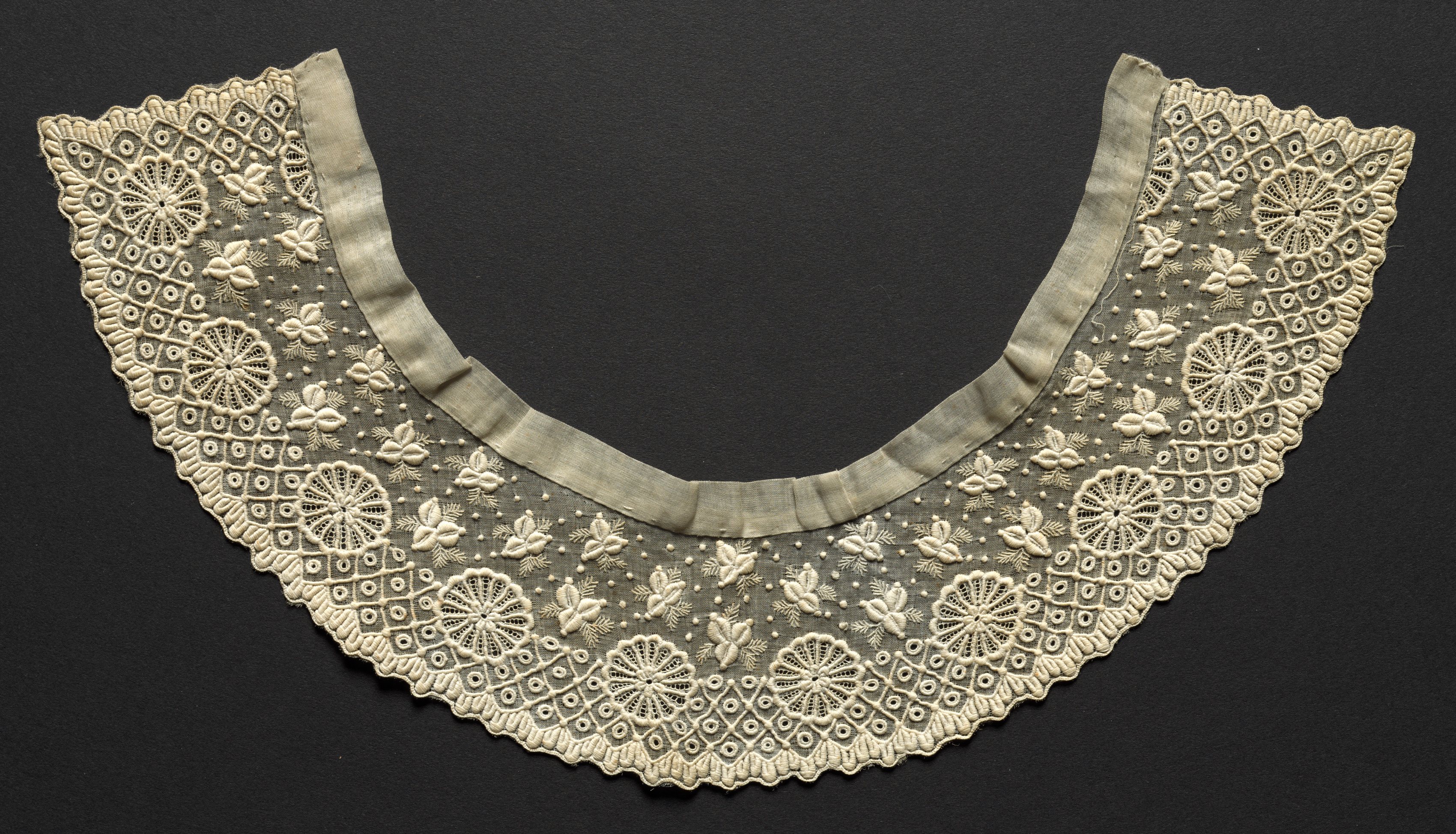 Embroidered Collar