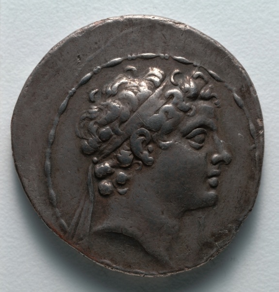 Tetradrachm: Head of Antiochos V (obverse)