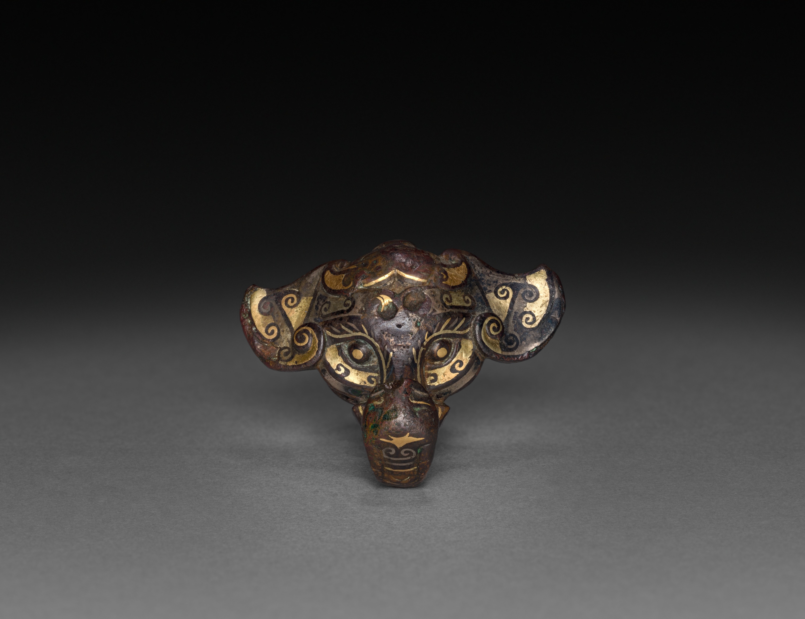 Belt Hook (Daigou) in the Form of a Buffalo or Elephant Head