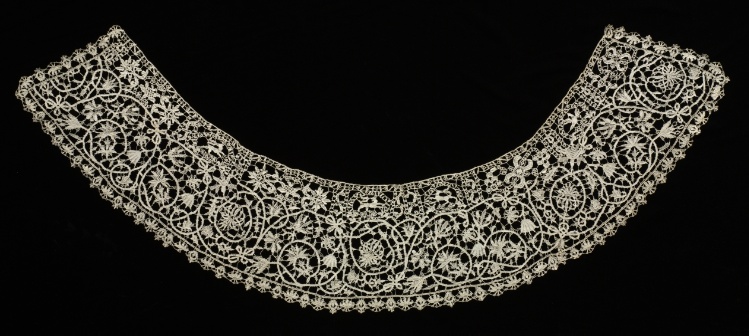 Needlepoint (Punto in aria) Lace Collar