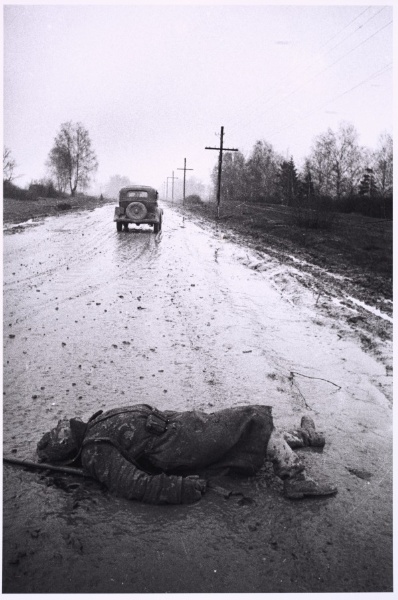 Soldier in the Road, Smolensk Front, 10 minutes from Moscow