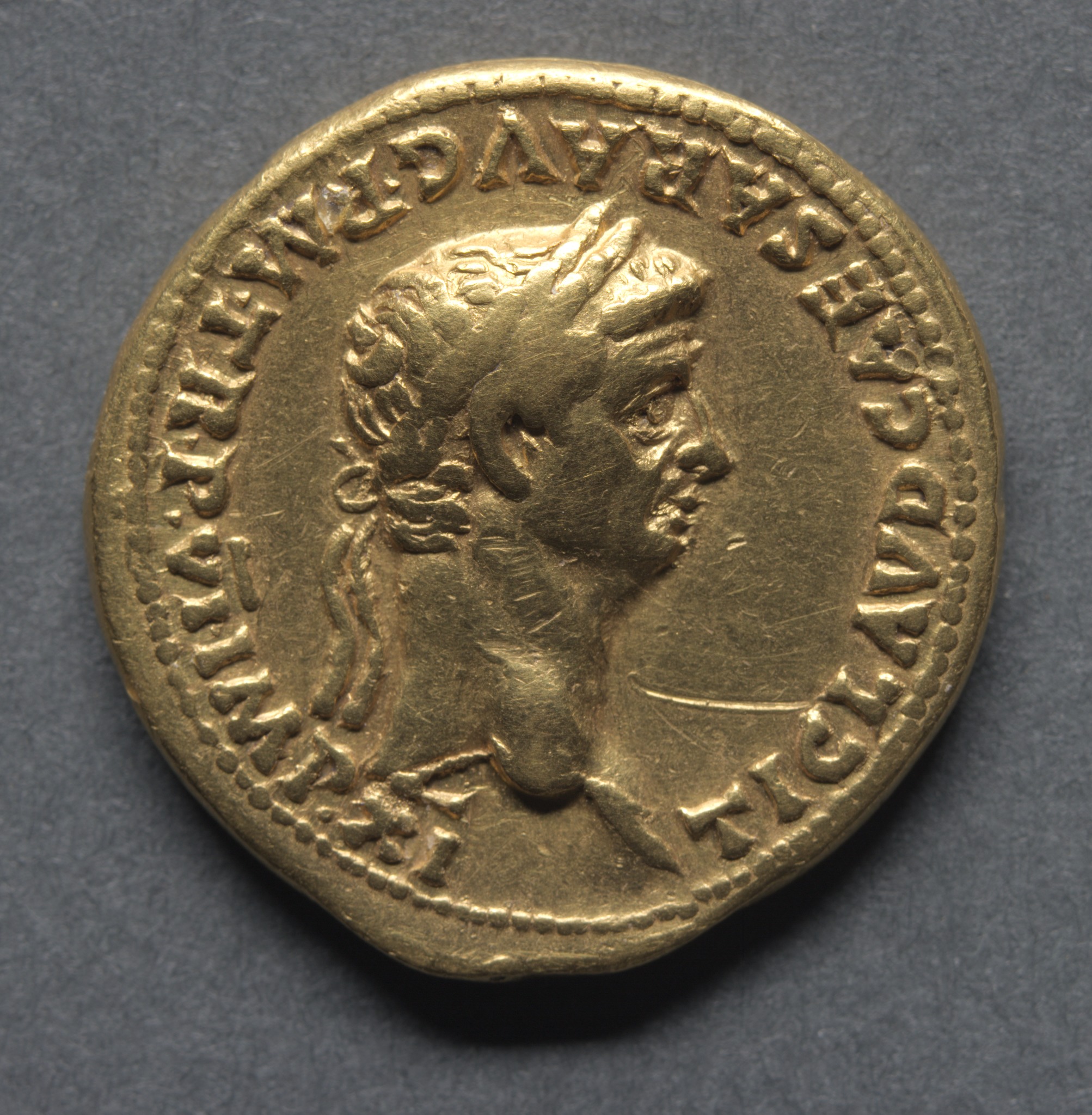 Aureus: Bust of Claudius I (obverse)