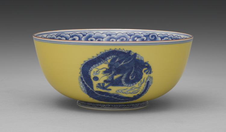 Bowl with Dragon Roundels