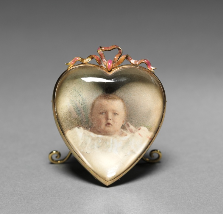 Heart-shaped Frame