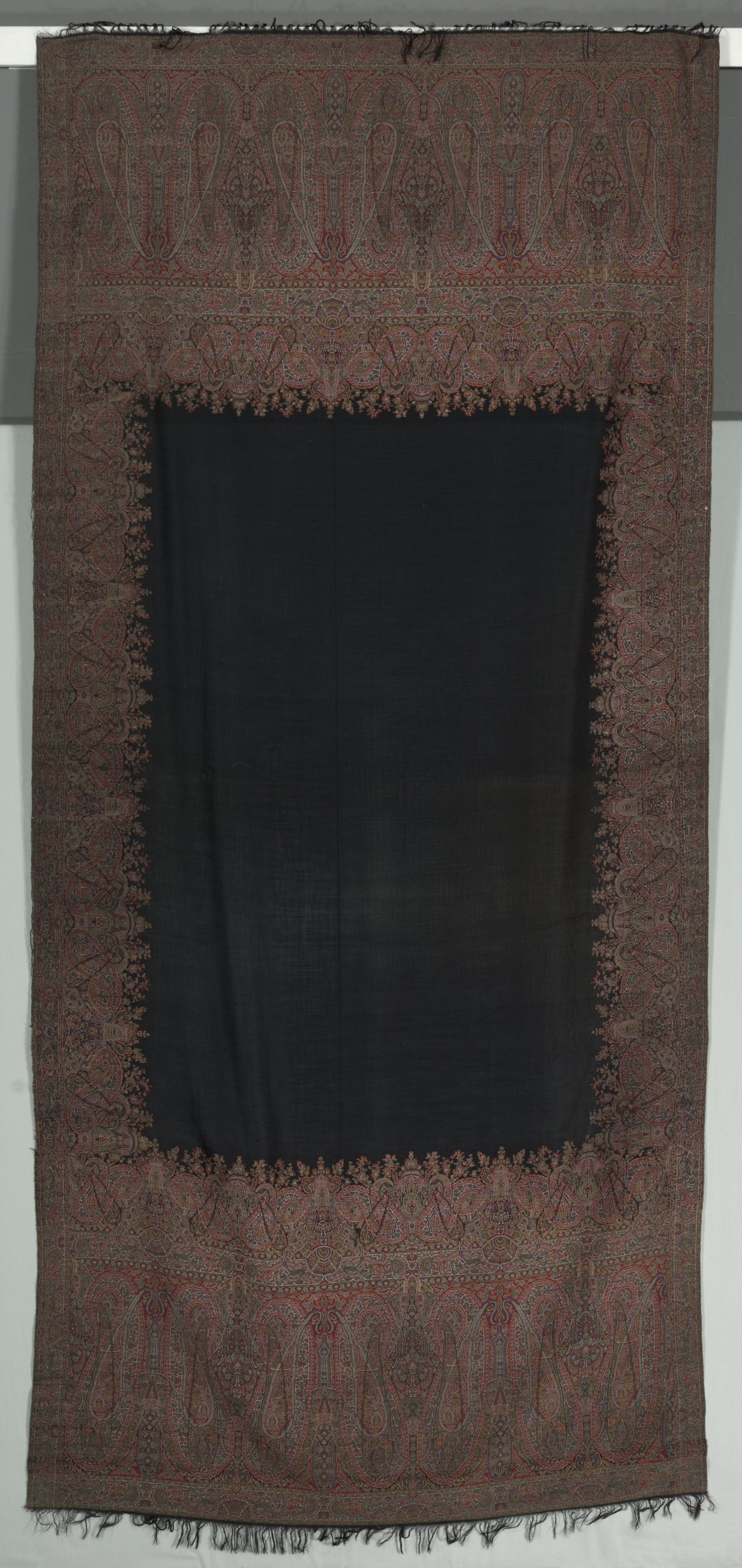 Long Shawl with Galleries