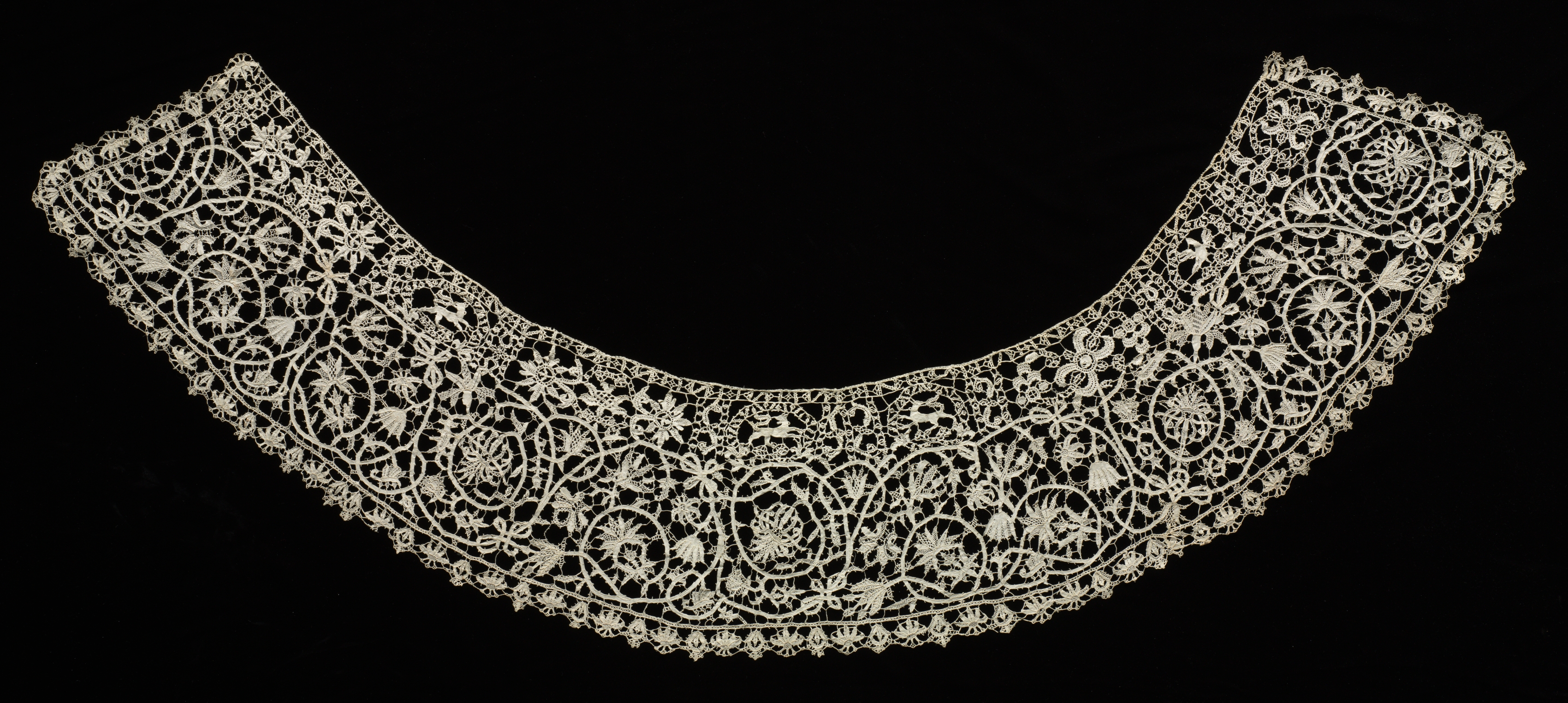 Needlepoint (Punto in aria) Lace Collar
