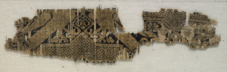 Textile Fragment with Portions of Eight-Pointed Star and Birds