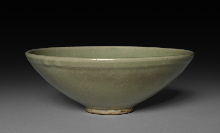 Bowl with carved floral decoration