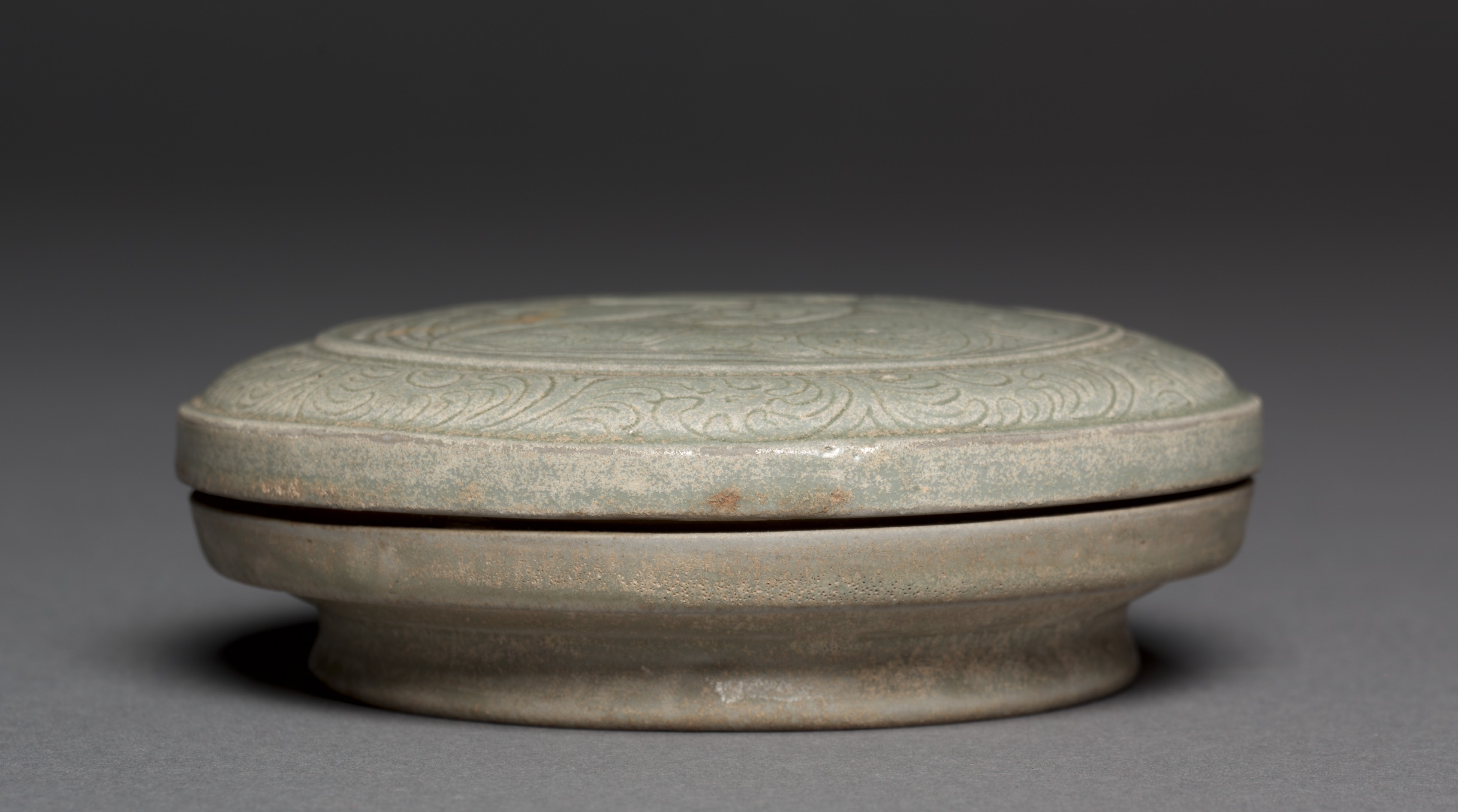 Covered Box: Yue Ware