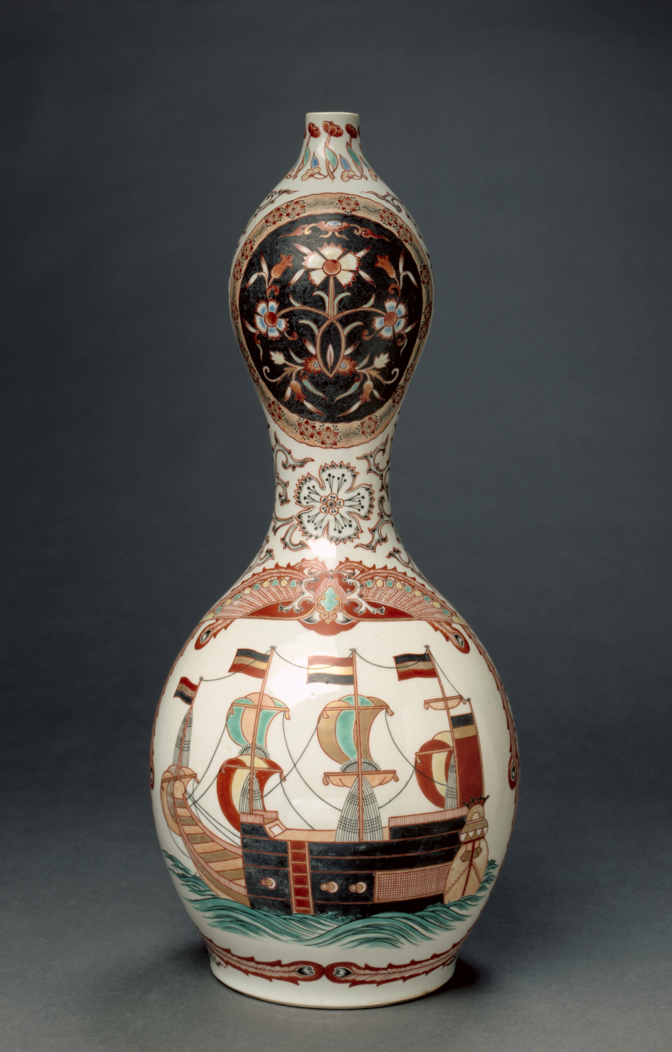 Bottle with Western Ships
