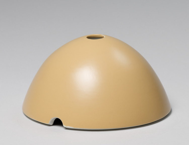 Tureen in Form of an Egg (cover)