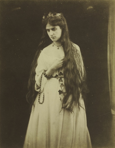 Mnemosyne (Marie Spartali, 1844-1927)