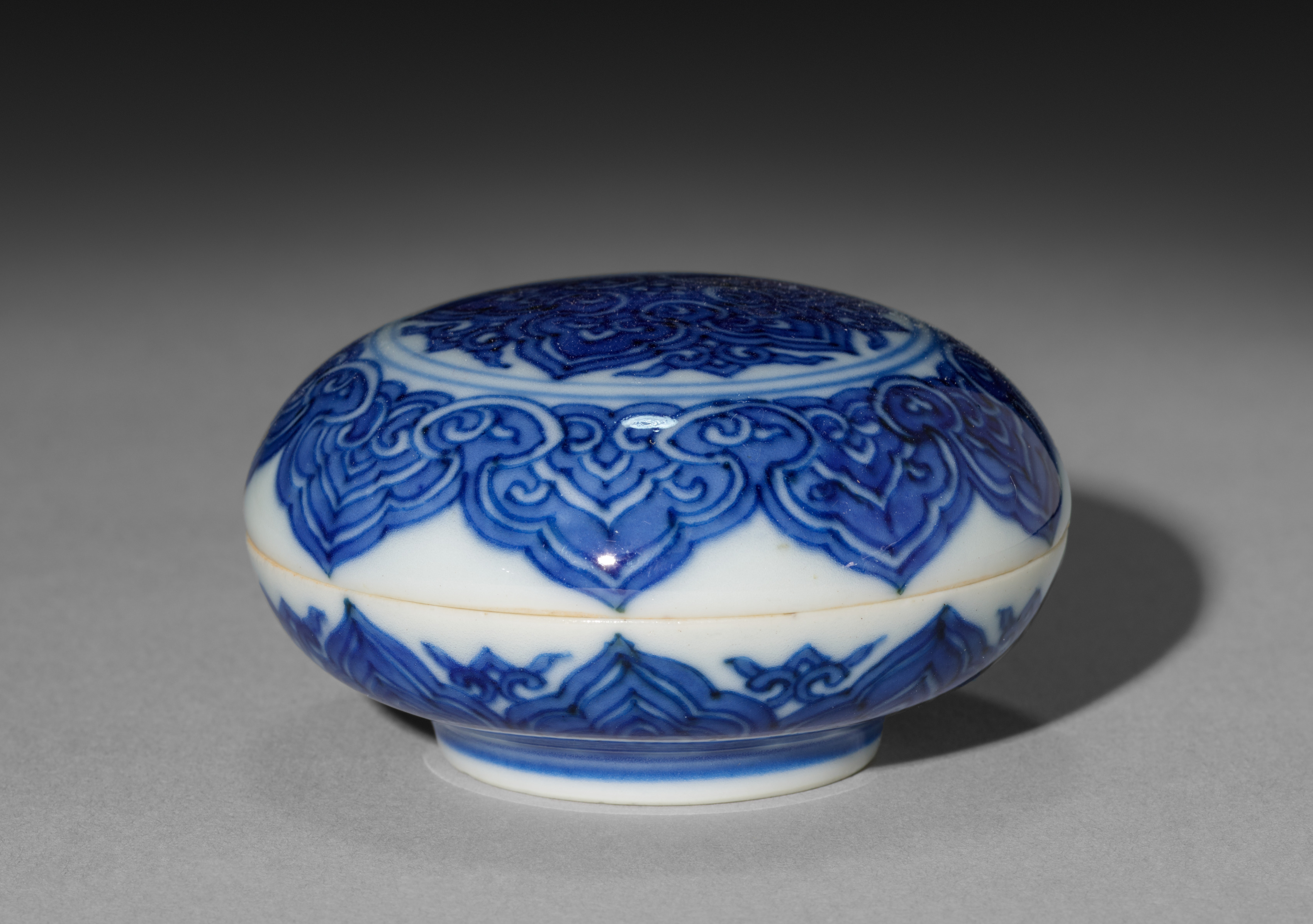 Round Covered Box with Medallions