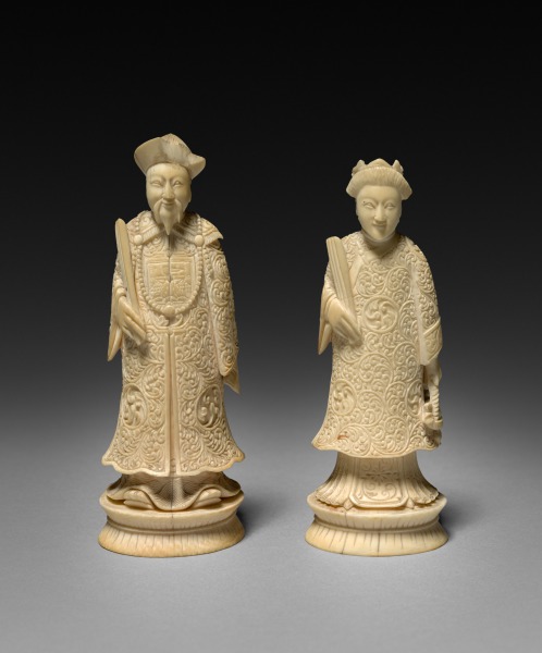 Chess Pieces: King and Queen