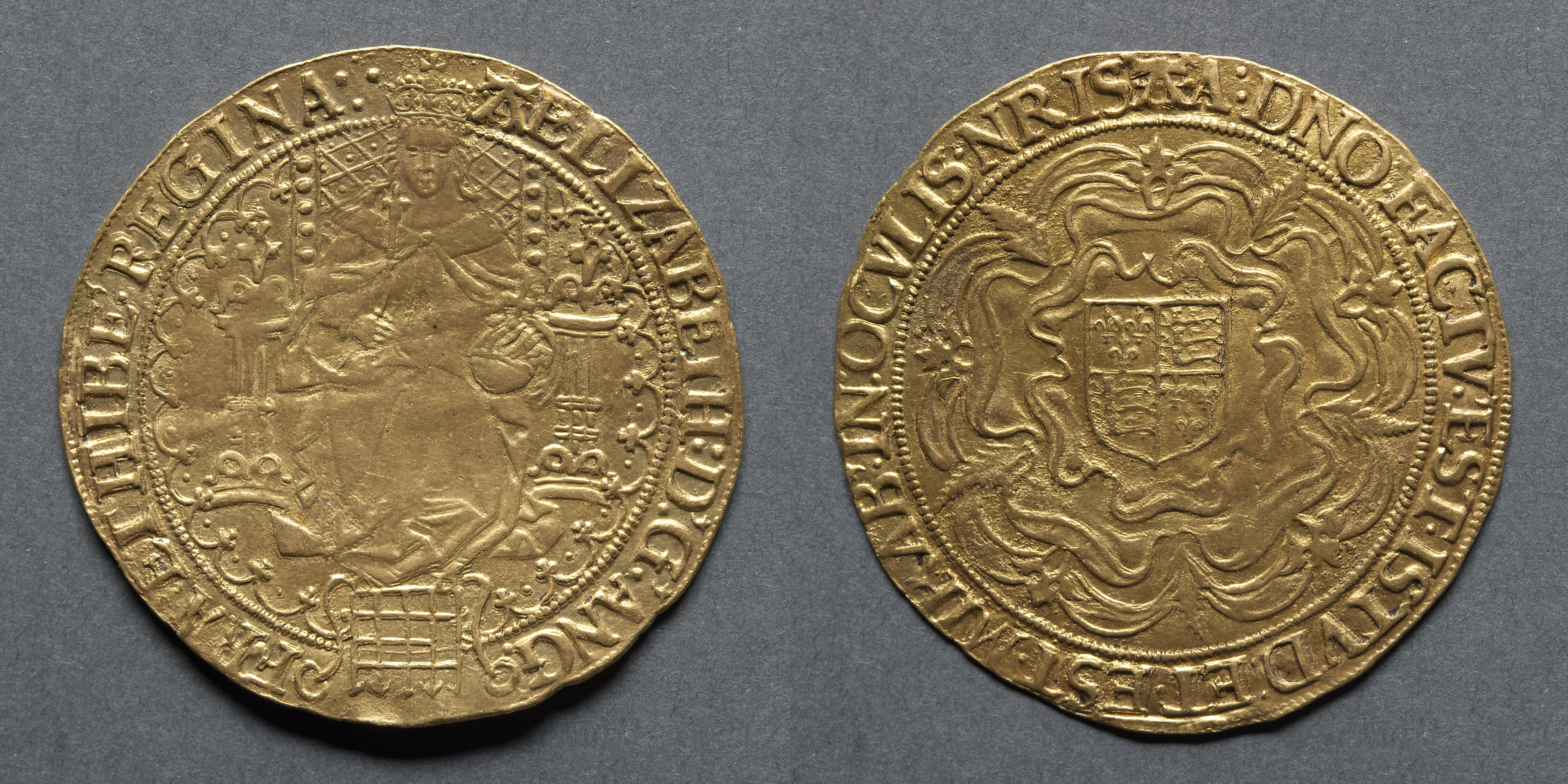 Sovereign of Thirty Shillings: Elizabeth I (obverse); Shield of Arms on Tudor Rose (reverse)