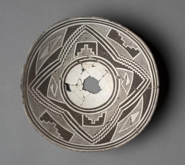 Bowl with Geometric Design (Two-part Pinwheel)