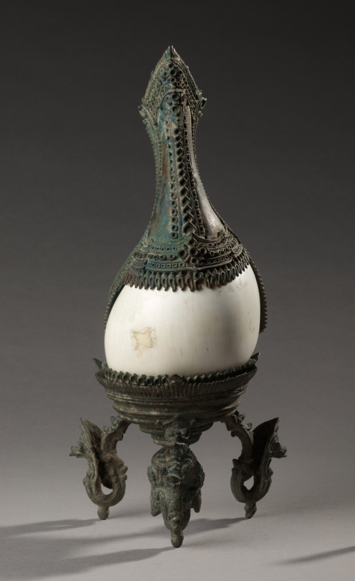 Conch Shell with a Figure of Hevajra | Cleveland Museum of Art