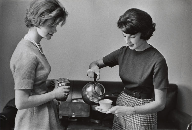 Press Secretary to the First Lady Pam Turnure pouring coffee with another White House secretary
