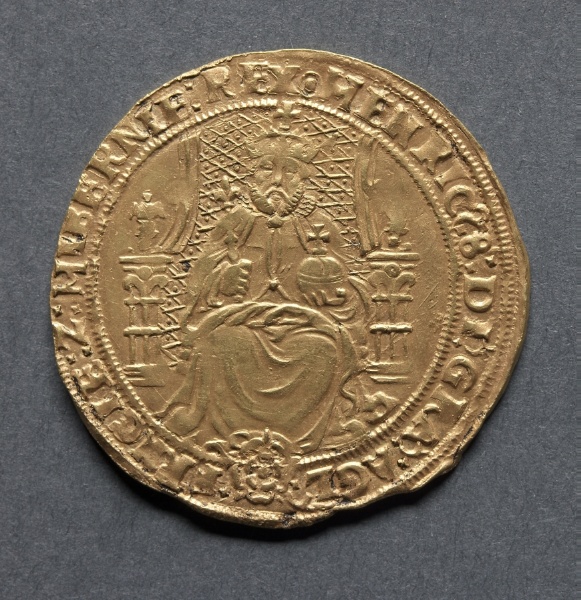 Half Sovereign: Henry VIII (obverse);Crowned Arms (reverse)