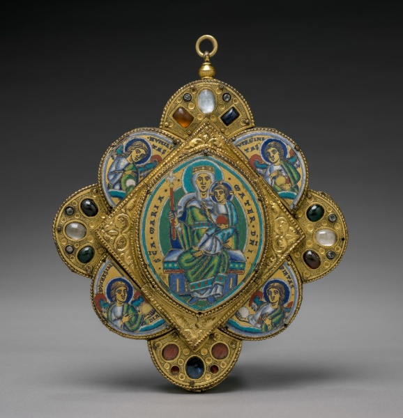 Pendant with the Virgin and Child