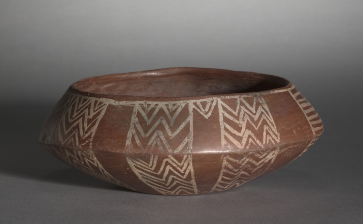 White Cross-Lined Bowl with Turtle and Sun