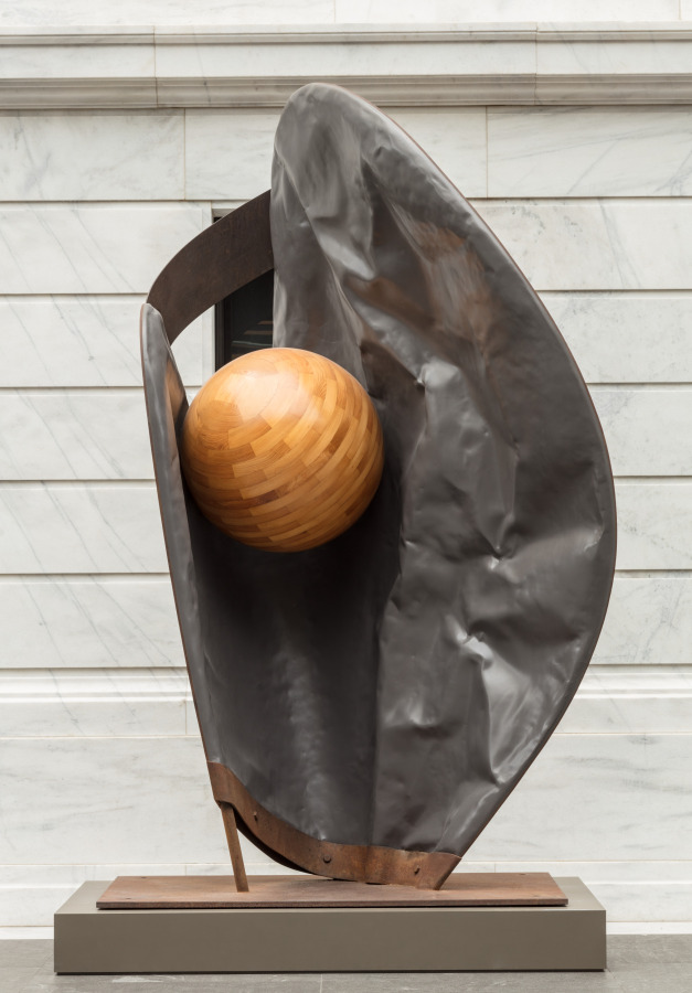 Standing Mitt with Ball, Claes Thure Oldenburg, 1973