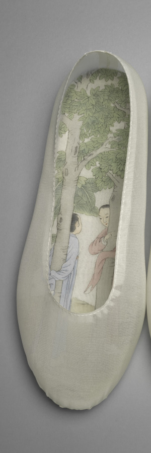 Good Things Come in Pairs 8 (right shoe and insole), Peng Wei, 2011