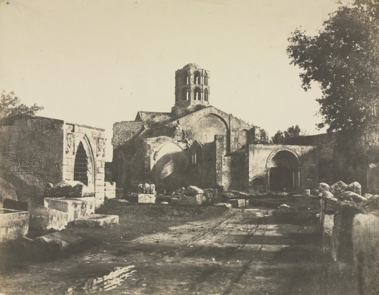 Saint-Honorat, Prés d'Arles