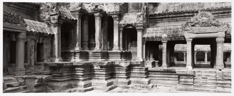 Angkor Wat (first tier northern aisle)