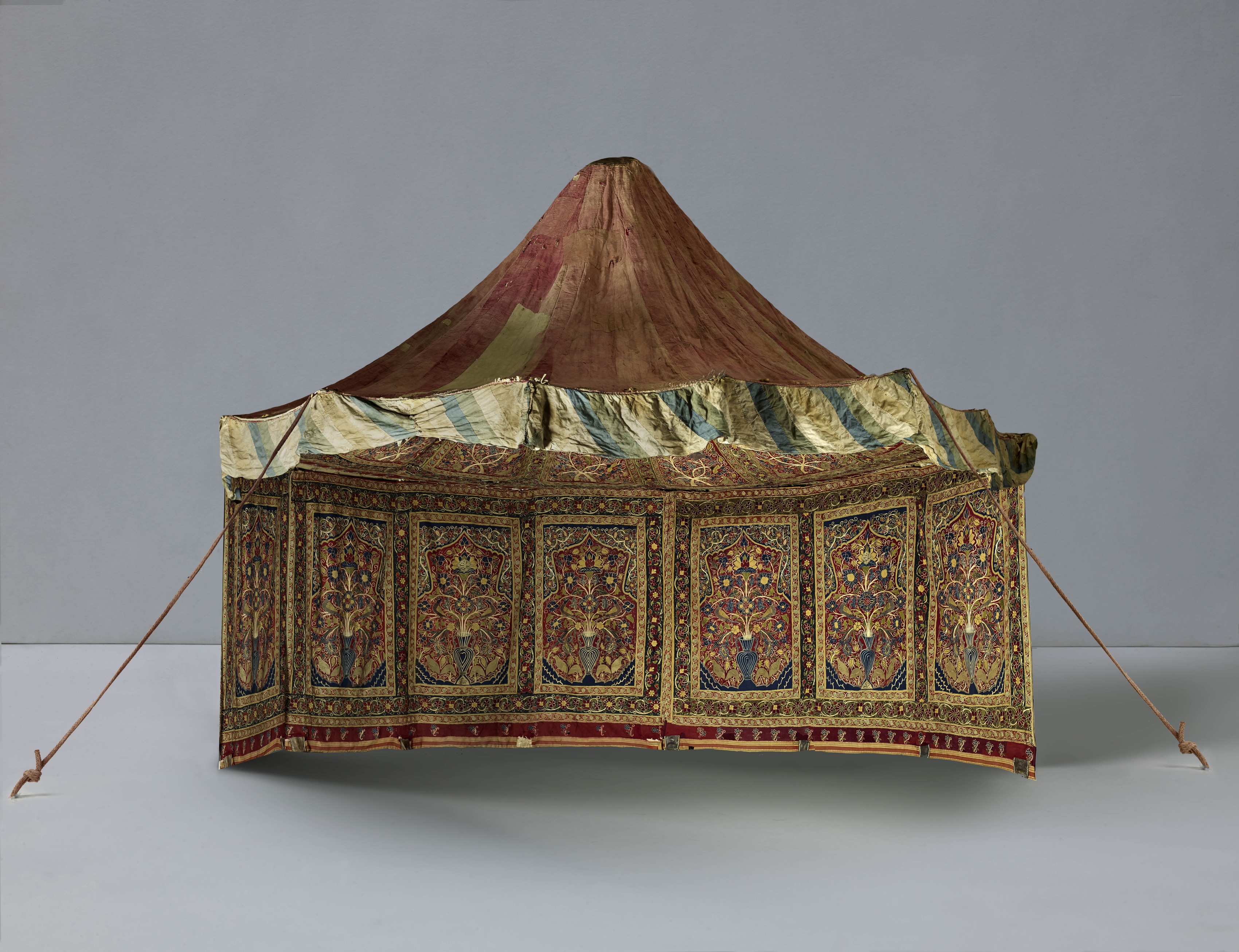 Royal Round Tent Made for Muhammad Shah