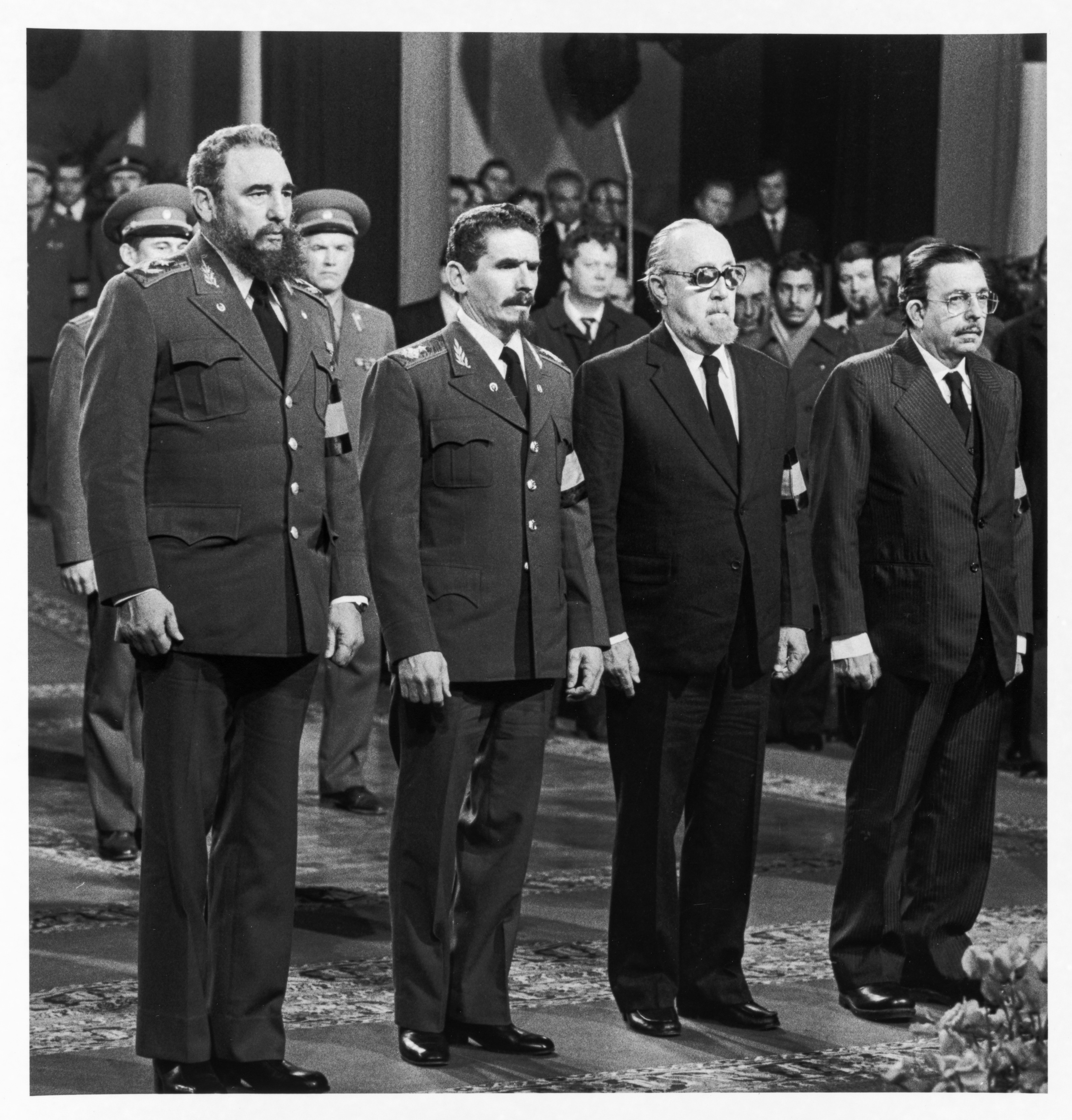 Castro paying his respects at Andropov's funeral, February 1984