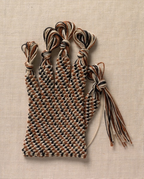 Knotted Glove