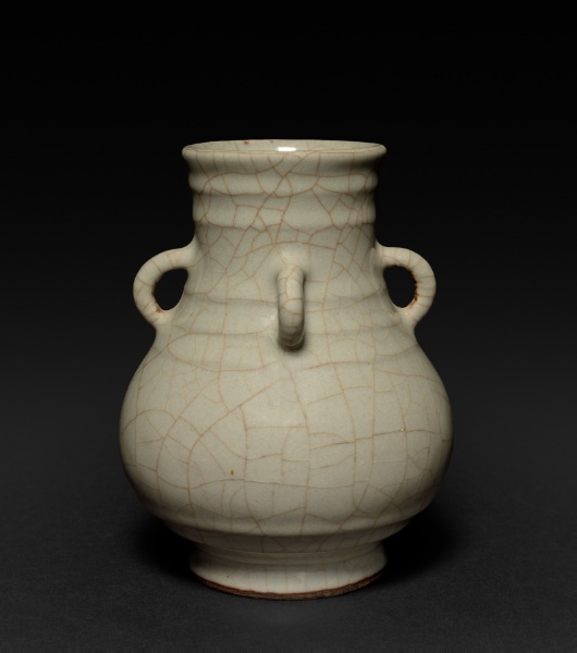 Vase: Guan type
