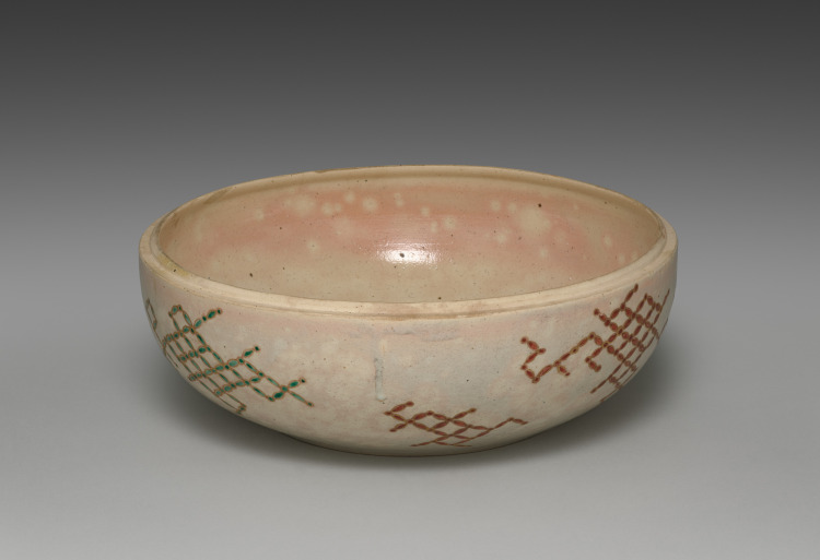 Bowl with Seven Treasures
