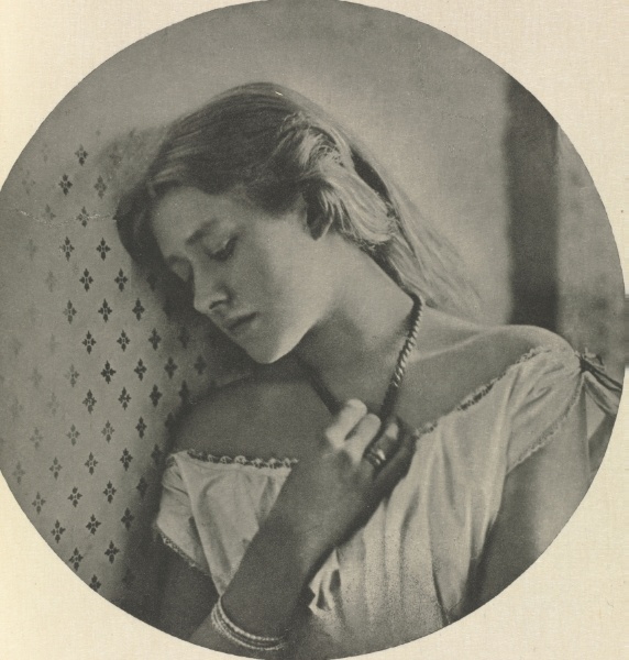 Ellen Terry, at the Age of Sixteen