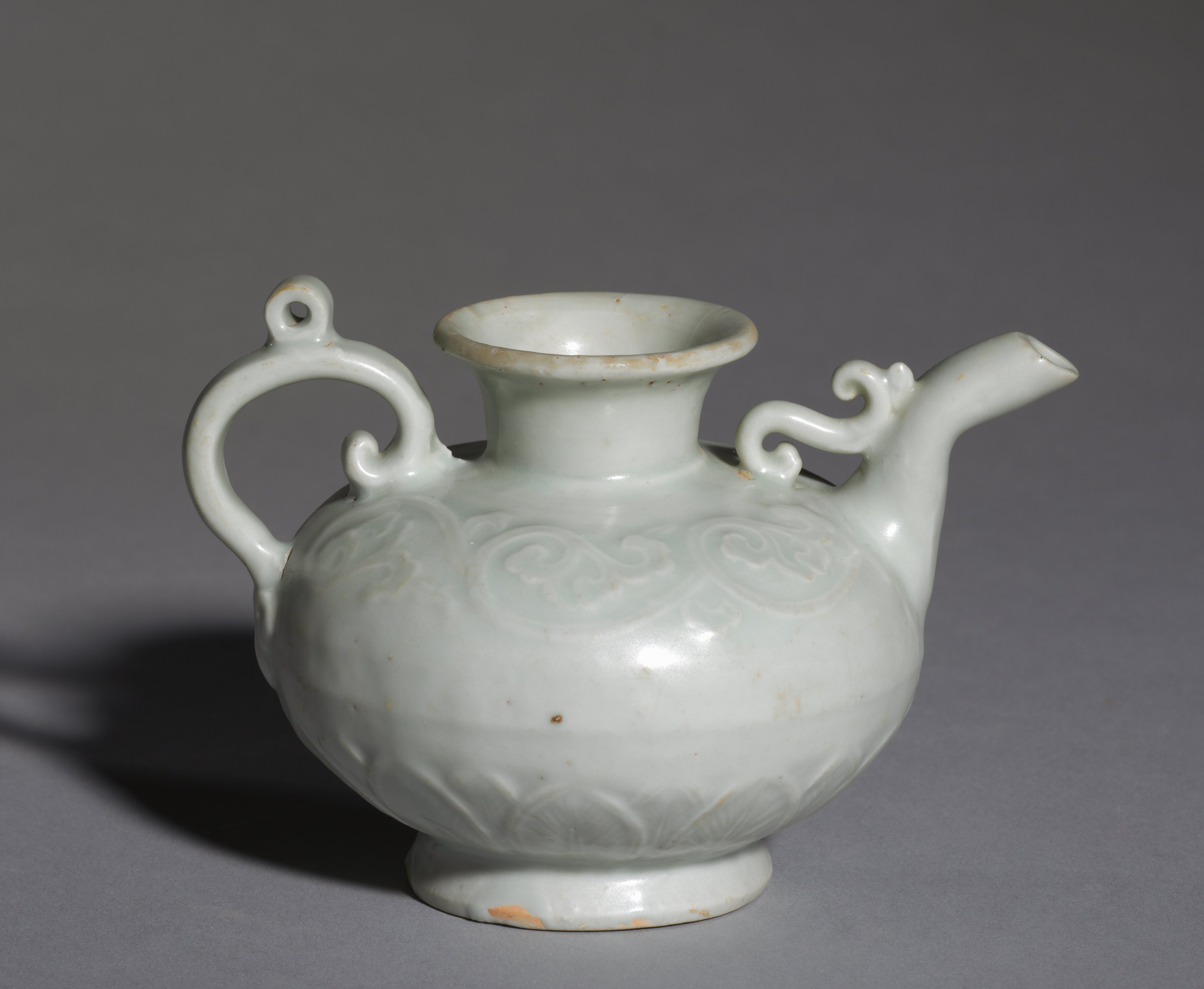 Ewer with Floral Scrolls and Plantain Leaves in Relief